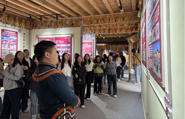 1759047579437856.png 图片2_副本.png